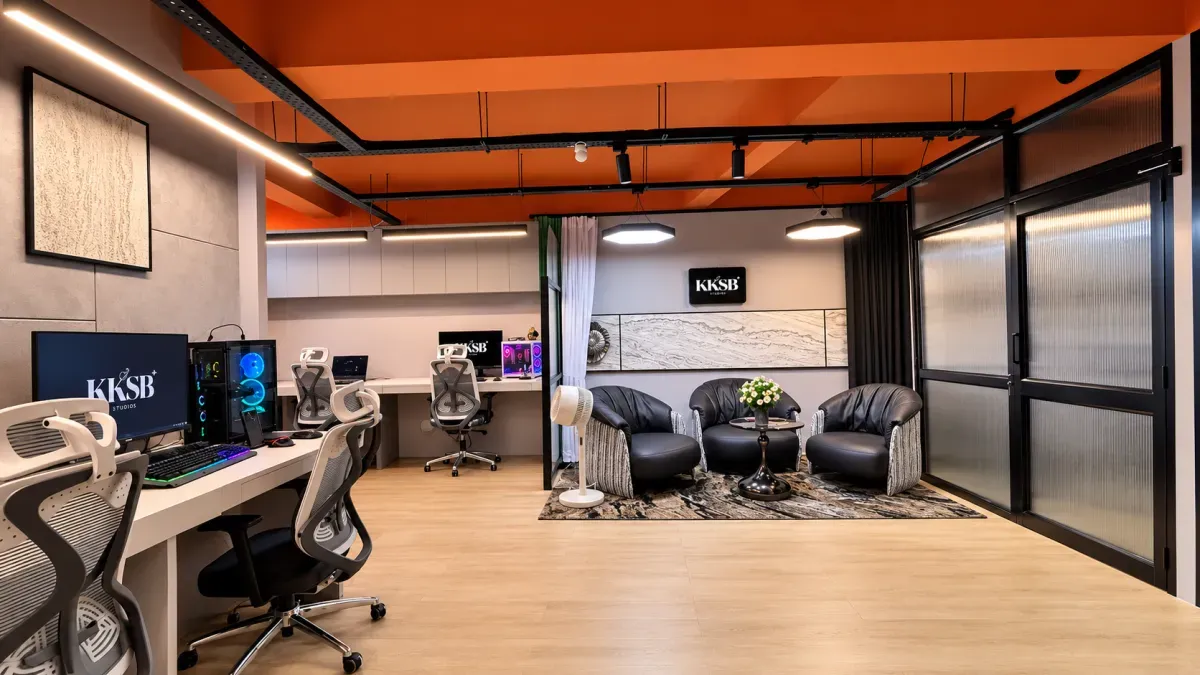 Workspace Floor